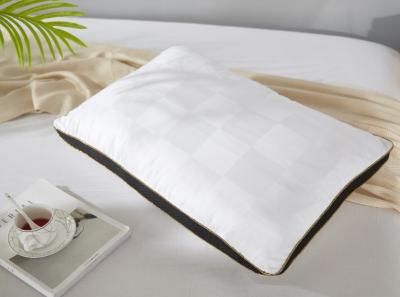 China Soft Polyester Filled Breathable Cotton Gusset Pillow for Machine Wash for sale