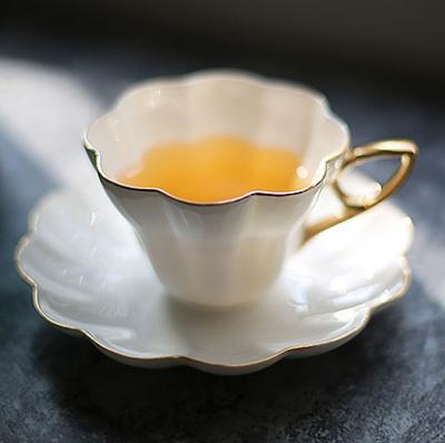 China Stocked high-end gold-painted ceramic tea cup and set, coffee cup and saucer set for sale