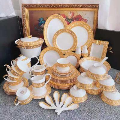 China 58 PCs Ceramic Luxury Bone China Set Kitchen Accessories Flatware Dinner Dish Dinnerware Gold Stocked Set for sale