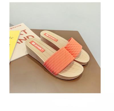 China Fashion trend baiyi non-slip wear-resistant thick-soled sandals, soft slippers, soft-soled women's slippers for sale