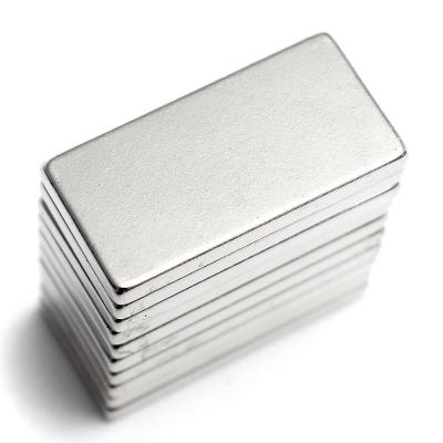 China Rectangular Metal Small Neodymium Rare Earth Magnet Bars For Refrigerator Crafts for sale