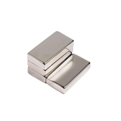 China Strong Neodymium Magnets Bar Heavy Duty Rare Earth Magnets For Crafts for sale