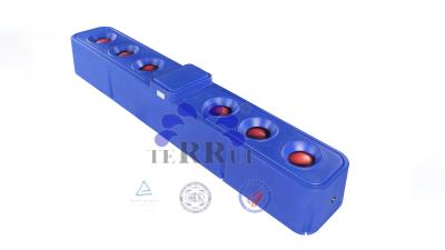 Chine Bleu 300L LLDPE Auto Arrosage pour le bétail avec 6 appareils de chauffage électrique pour le bétail à vendre