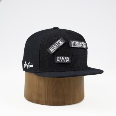 China Common Common Brim / Hat Applique Black Snapback Flat Cap for sale