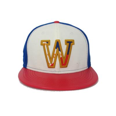 China COMMON COMMON Custom 3D Blast Embroidered Snapback Hat With Satin Lining, Leather Brim Snapback Hats for sale