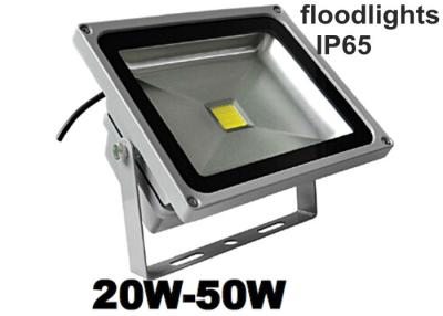 Chine Chauffez le projecteur blanc de jardin de la preuve LED du Ra 95/eau des lumières d'inondation de RVB LED 30W à vendre