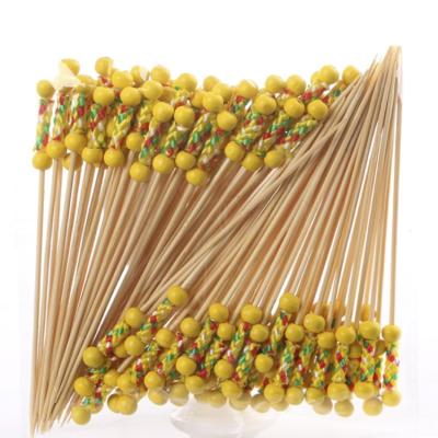 China Wholesale Easily Cleaned Natural Color Food Grade Bamboo Fruit Sticks Bamboo Picks For Picking Fruit for sale