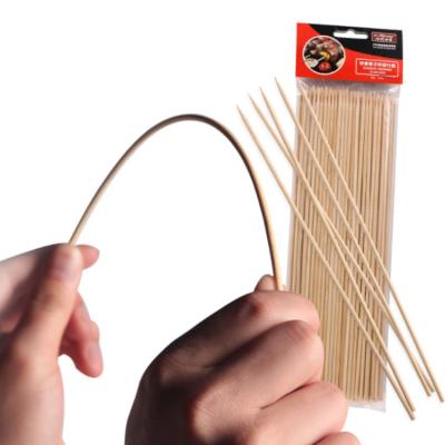 China Easily Cleaned Disposable BBQ Bamboo Sticks Outdoor BBQ Picnic Bamboo Spikes Wooden Sticks Party BBQ Tool Fruit Stick for sale