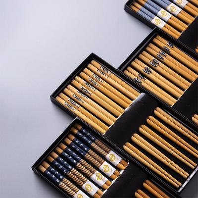 China New Disposable Japanese Style Bamboo Chopsticks 5 Pairs Chopstick Gift Box Set Chinese Tableware Sets Kitchen Supplies for sale