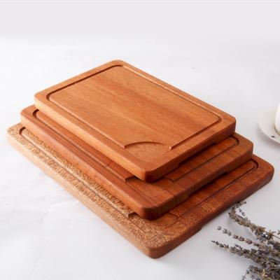 China High Quality Multiple Sizes Wooden Sapele Pizza Slice Tray Rectangle Steak Stocked Dish for sale