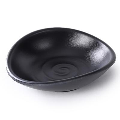 China Sustainable Reusable cheap melamine tableware black creative personality sushi restaurant seasoning dipping saucer for sale