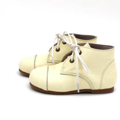 China 2020 Fashion Breathable Leather Cream White Lace Up Casual Kids Designer Shoes for sale