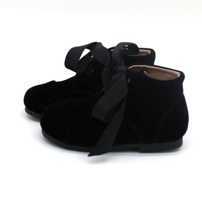 China 2020 Cute Designer Kids Breathable Cloth Fashion Velvet Black Shoes For Girls for sale