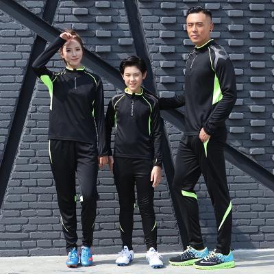 China Fabric: Breathable 100% Polyester Mens Womens Kids Soccer Jerseys Football Uniforms 2021 Set Long Sleeve Empty Soccer Tracksuit Running Training Clothes for sale