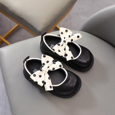 China Other Customized Wave Point Bow Princess Squeaky Infant Girls Cute Walking Cute Baby Shoes for sale