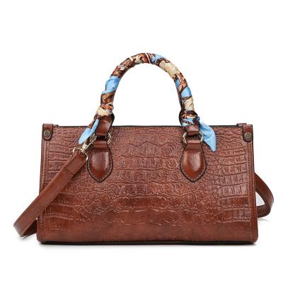 China 2022 fashion casual tote bags vintage leather purses big cross - main body shoulder hobo ladies handbags for sale