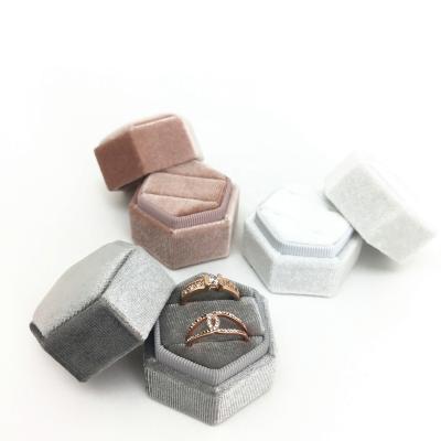 China Romantic Ring Earring Storage Factory Whosale Vintage Velvet Ring Box High End Wedding Jewelry Packaging Box for sale