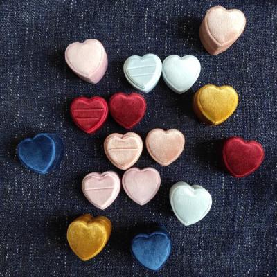 China Wholesale Fashionable Velvet Heart Shaped Velvet Customer Jewelry Packaging Case Ring Necklace Luxury Box for sale