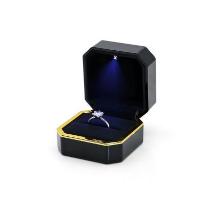 China High-end Elegant Jewelry Package LED Light Jewelry Box Ring Box Necklace Box Lacquer Design for sale