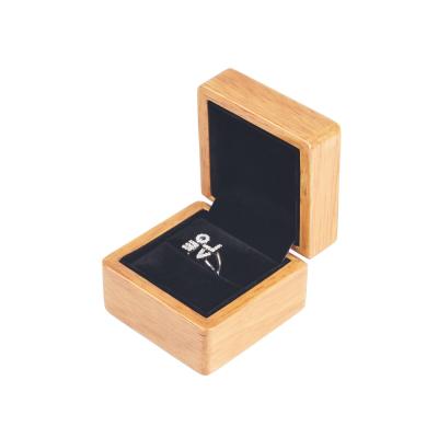 China 2020 Whosale Fashionable Custom Logo Jewelry Packaging Case Luxury Wooden Ring Necklace Boxes for sale