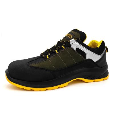 China Breathable Industrial Safety Shoes Comfortable Non Slip Black Shoes For Work for sale