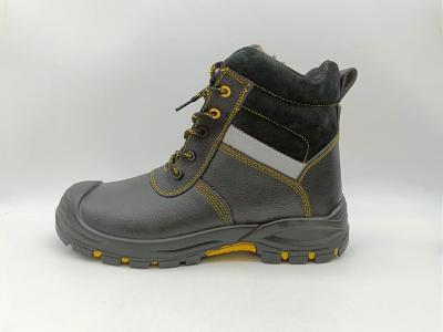 China Slip Resistant Winter Insulated Work Boots Brown Leather Steel Toe Shoes For Men for sale