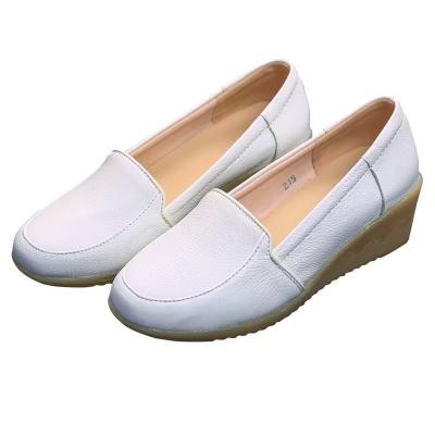 China Plus Size White Wedge Heel Shoes Customized Comfortable Hospital Work Shoes for sale