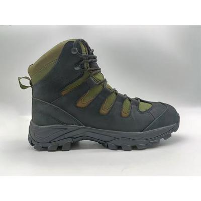 China Comfortable Hiking Working boots Lightweight Breathable Work Shoes For Men for sale