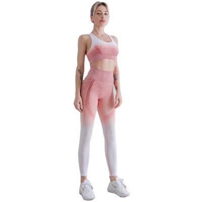 China Breathable Seamless Workout Yoga Sets Gradient Ramp Color Sports For Women Yoga Sets Fitness Pants for sale