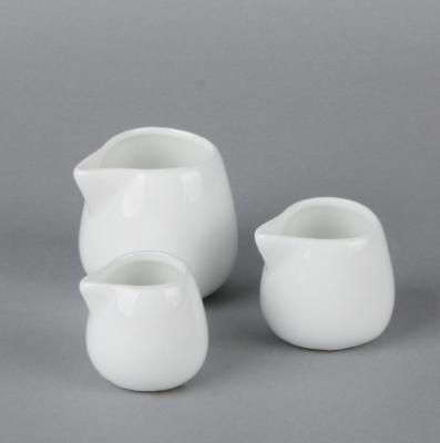 China 40ml 70ml 100ml high quality viable ceramic milk jug with handle for sale