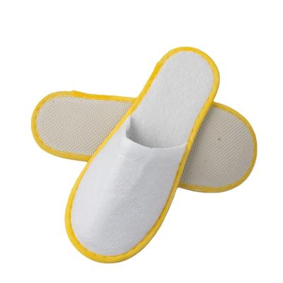 China Amenities Exquisite Disposable Hotel Exclusive Disposable Hotel Slippers for Guests Use Home Travel Portable Hotels Thickened Beauty Salons Customized for sale