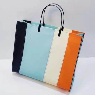 China Recyclable fashion environmental protection PE bagcommodity custom shopping mall supermarket high end packaging bag for sale