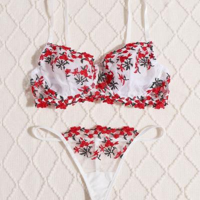 China QUICK DRY 2 PCS Set Flower Appliques Underwear Embroidery Lace Up Sexy Lingerie For Women for sale