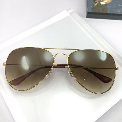 China Fashion sunglasses wholesale fashion classic shade for men and women UV protection glass sunglasses for sale