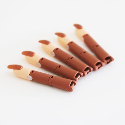 China Finger Nails 2021 New Design Hot Sales Flexible Finger Sets Gel Polish Display Plastic Nails Practice Fingers Model With Tips for sale