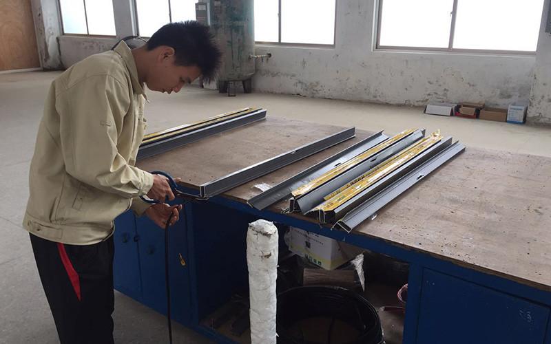 Geverifieerde leverancier in China: - Foshan Liyasheng Aluminium Windows & Doors Co., Ltd