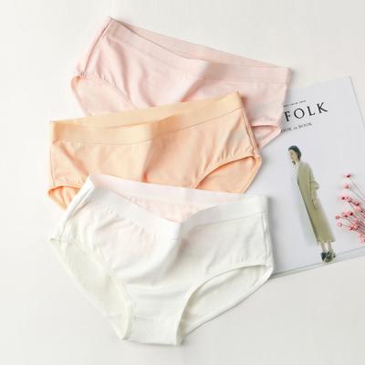 China Antibacterial Ladies Mid Rise Cotton Panties Seamless Breathable Girls Wearing Panties for sale