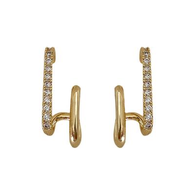 China TRENDY Fashion Unique Design Diamante Gold Plated Stainless Steel Stud Earrings For Women for sale