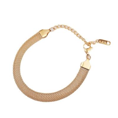 China China Manufacturer Fashion Wholesale Hot Selling Romantic Niche Ladies Braided Bracelet for sale