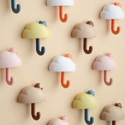 China 3 PCs Creative Cute Viable Cloud Hook Hanging Wall Sticky Door Behind Kitchen Bathroom Seamless Hook for sale