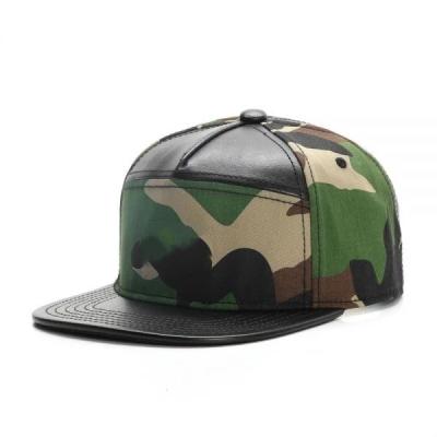 China COMMON Custom Design 7 Panel Camouflage Hat Customize Snapbacks Brims Leather Snapback Hat for sale