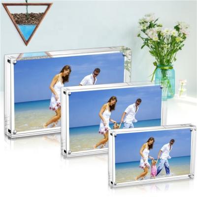 China Practical and High Quality POP Clear Photo Booth Frame OEM Factory Supplier Eco-friendly Acrylic Magnetic Wall-Mount Sign Holder for sale