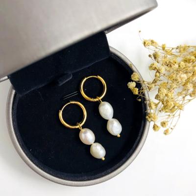 China FASHIONABLE High End Design Gold Plated Hoop Earrings With Detachable Baroque Freshwater Natural Pearl Pendant for sale