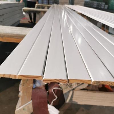 China Modern High Gloss UV Finish Wooden Board Finger Jointed Skirting Board for sale