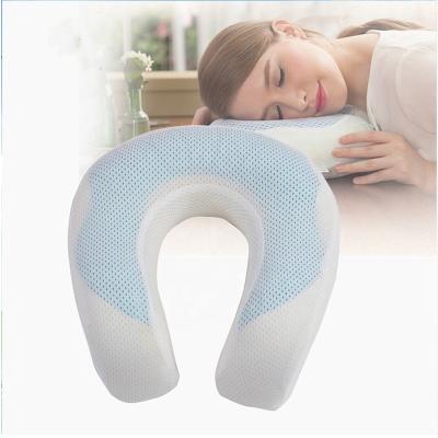 China Anti-static Warm Breathable Neck Pillow Travel Memory Foam U Shaped Pillow With Cooling Gel for sale