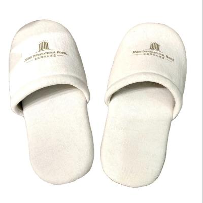 China 2022 Travel CFL Newcomer Home Hotel Slipper Comfortable Bathroom Slipper Airline Slipper for sale