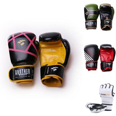 China Universal Custom Boxing Gloves Fight Training Comfortable Professional Custom Logo Black Boxing Gloves 8Oz/10Oz/12Oz/14Oz for sale