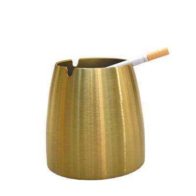 China Windproof Ashtrays With Anti Scratch Base For Outdoor Indoor Use Stainless Steel Ashtray With Lid For Garden Balcony Bar 10.5*9.5cm for sale