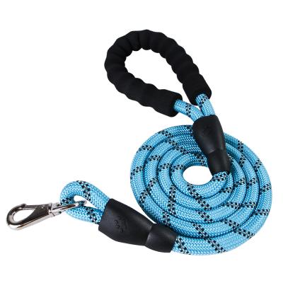 China Viable Wholesale Dog Leash Macrame Woven Pet Leash Rope Nylon Dog Leash for sale