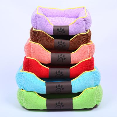 China Custom Hot Selling Logo Sceptile Plush Super Soft Breathable Fashion Dog Cat Bed Pad Waterproof Pet Beds for sale